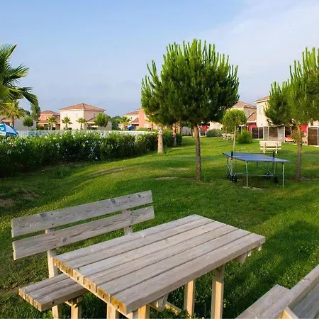 French With Shared Pool * Fabrègues
